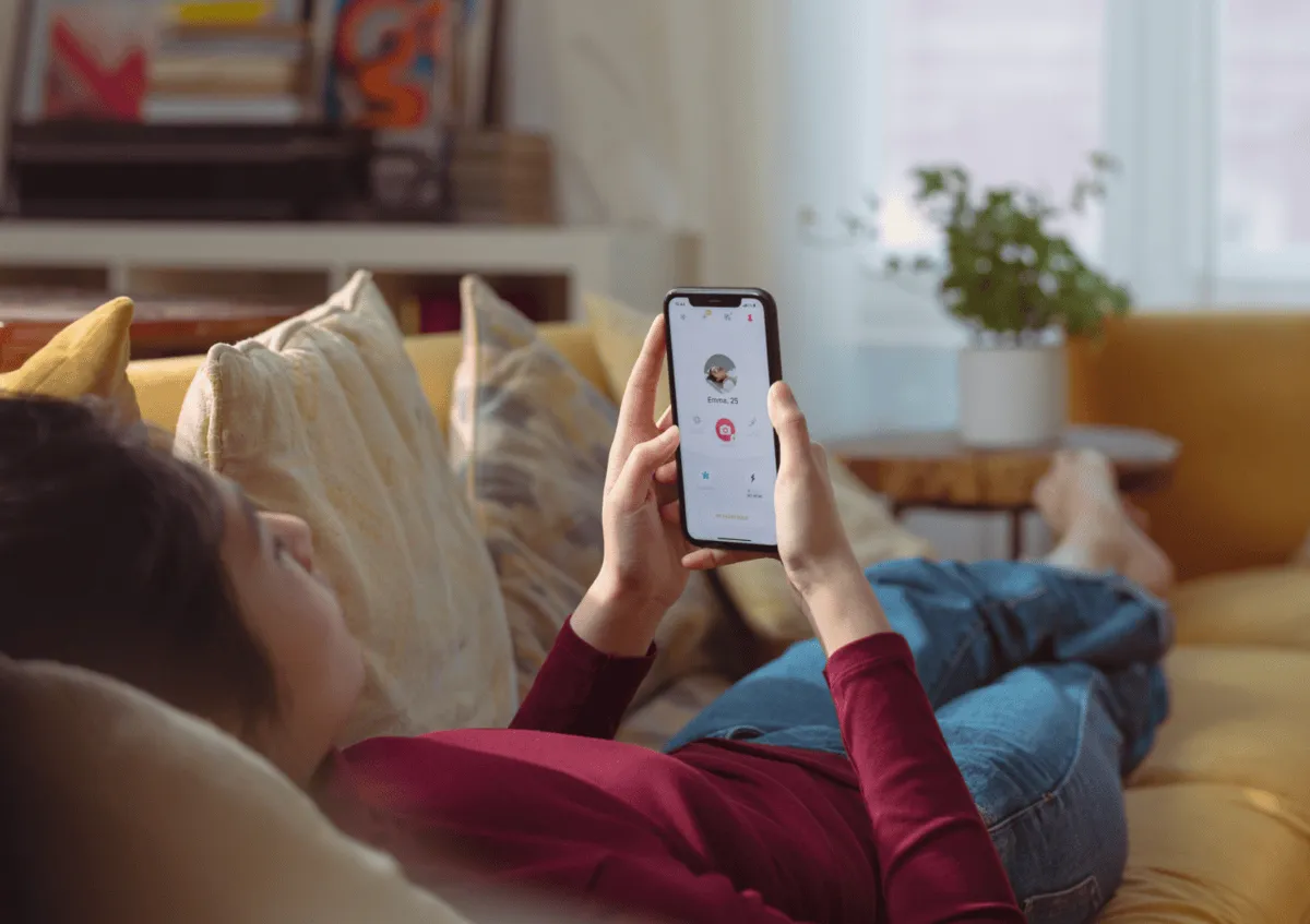 Prepaid vs. Postpaid Phone Plans: Key Differences and How to Choose